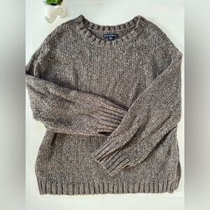 American Eagle outfitters size medium sweater.GUC